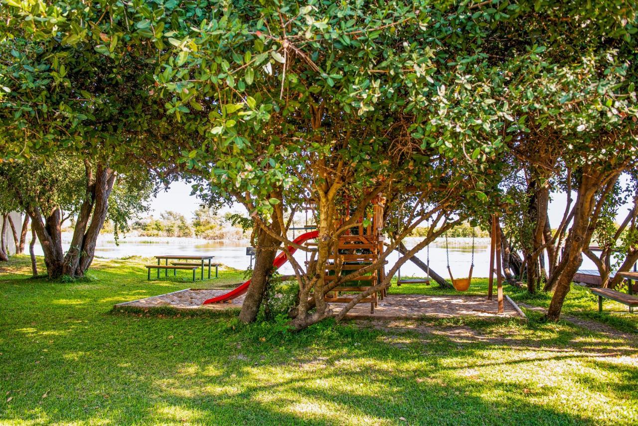 Zambezi Mubala Campsite Katima Mulilo Extérieur photo
